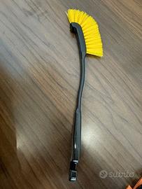 Spazzola per la pulizia dei cerchi o altro