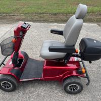 Scooter elettrico anziani/disabili