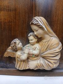statua Madonna con il bambino e angioletto 