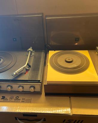 Lotto Vintage Hi-Fi: 2 Giradischi + Casse