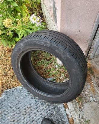 4 pneumatici 215/55/R18 99V