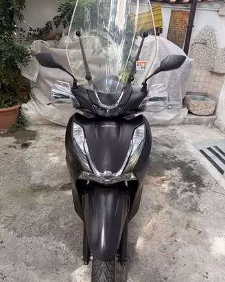 Honda SH 350i Sport (2023) - Nero Opaco
