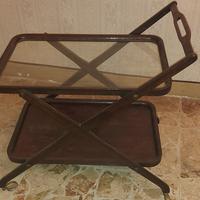 Carrello portavivande.