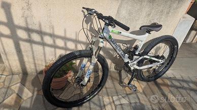 Commencal Meta – MTB Full Suspension – Fox