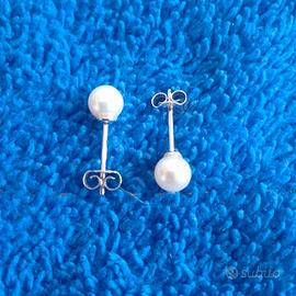 Orecchini oro bianco 18k con Perle naturali 4 m