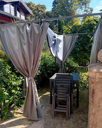Gazebo 2x2 più tavolo e sedie 
