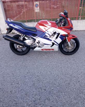 HONDA CBR 600