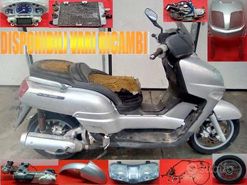 YAMAHA XC 300cc ANNO 2006 x RICAMBI