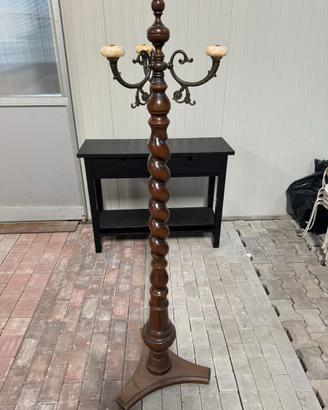 Storico appendiabiti in legno