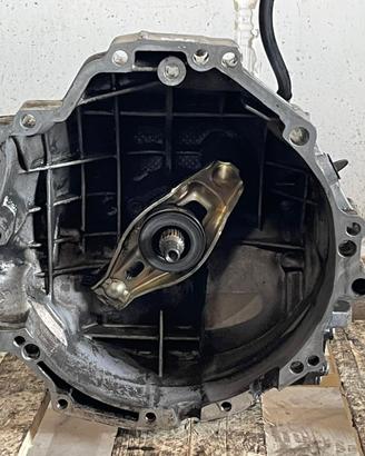 CAMBIO MANUALE COMPLETO AUDI A4 Berlina 01X301211
