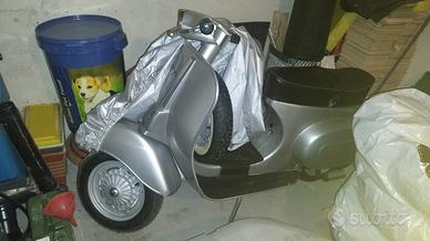 VESPA 50 SPECIAL 3 MARCE PARI AL NUOVO