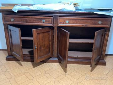 Credenza  in arte povera in legno scuro