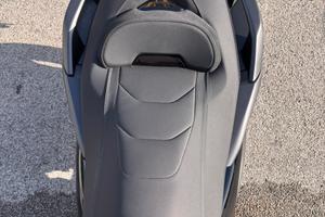 SELLA XMAX 300 TECH 2026