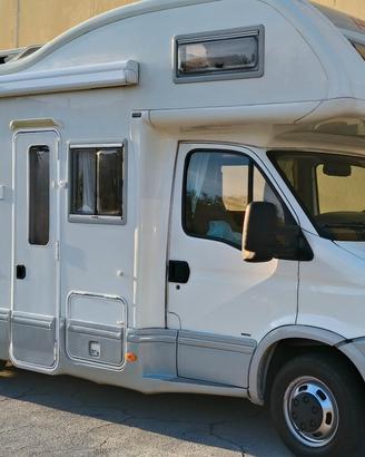 Arca GLM 720 Iveco 35c18