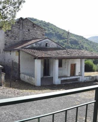 Rustico / Casale di 115 m² con 4 locali a Pico