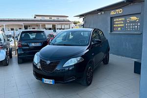Lancia Ypsilon 0.9 TwinAir 85 CV 5 porte Metano Ec