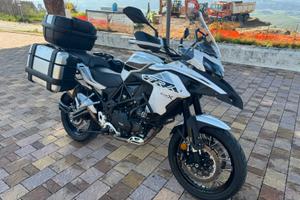 Benelli TRK 502X SOLI 5.000KM A2 2022