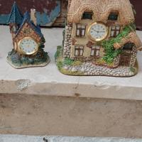 Casette in legno con orologio