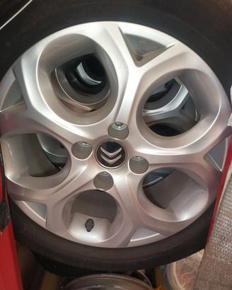 4 cerchi + gomme  nuovi per c3