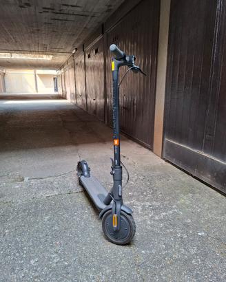 Monopattino Xiaomi Scooter Pro 2