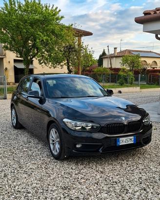 BMW Serie 1 114d LCI– Total Black – Neopatentati 