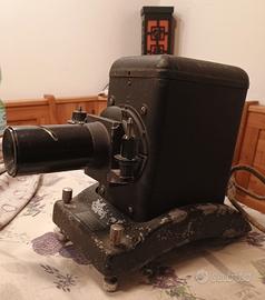 Proiettore vintage per diapositive a striscia