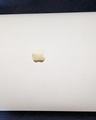 MacBook Pro 2016  15" i7 16GB RAM