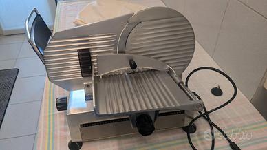 Affettatrice CELME Electric  lama diametro 22 cm