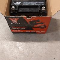 Batteria per moto Yuasa ytx9-bs 8.4 Ah 