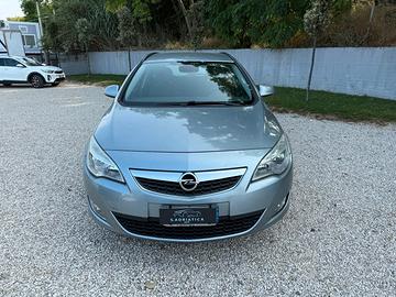 Opel Astra 1.4 100CV Sports Tourer Cosmo