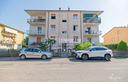 ampio-appartamento-con-3-camere-balcone-garage-e