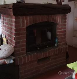 Interno camino in ghisa