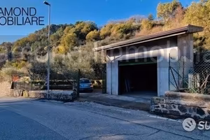 Terreno 1.600 mq con fabbricato a presa