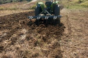 trattore  agricoli 