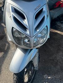 Aprilia sportcity 300 ricambi