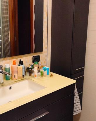 Mobile bagno più colonna e specchio