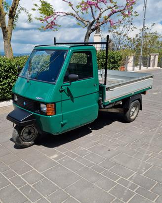 Piaggio APE TM703