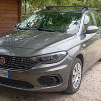 Fiat Tipo SW 1300 Multijet con gancio traino