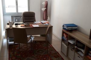 Stanza uso ufficio a Modena