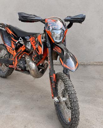 KTM EXC250 2T (2015) + carrello porta moto 3 posti