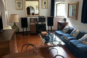 Casa indipendente con giardino