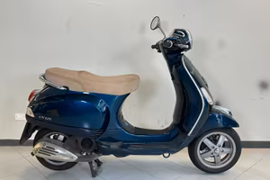 Vespa 125 LX  blu met