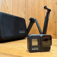 GoPro Hero 8 Black con accessori originali
