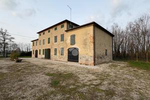 CASA INDIPENDENTE A CARBONERA
