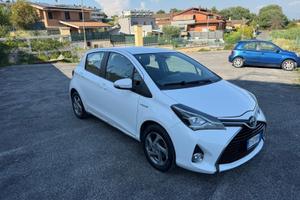 Toyota Yaris 1.5 Hybrid 5 porte Business