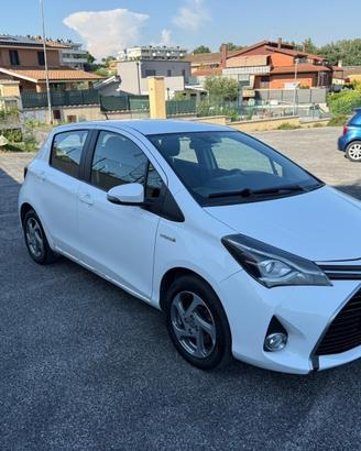 Toyota Yaris 1.5 Hybrid 5 porte Business