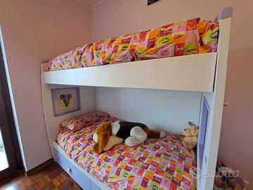 letto a castello cameretta con inclinazione