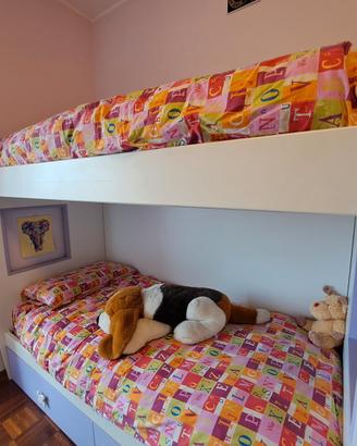 letto a castello cameretta con inclinazione