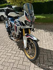 Honda Africa Twin 1000 L super accessoriata