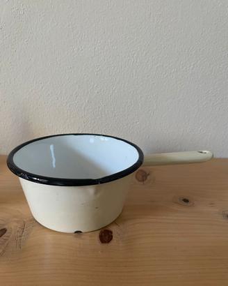 Pentolino smaltato vintage bianco